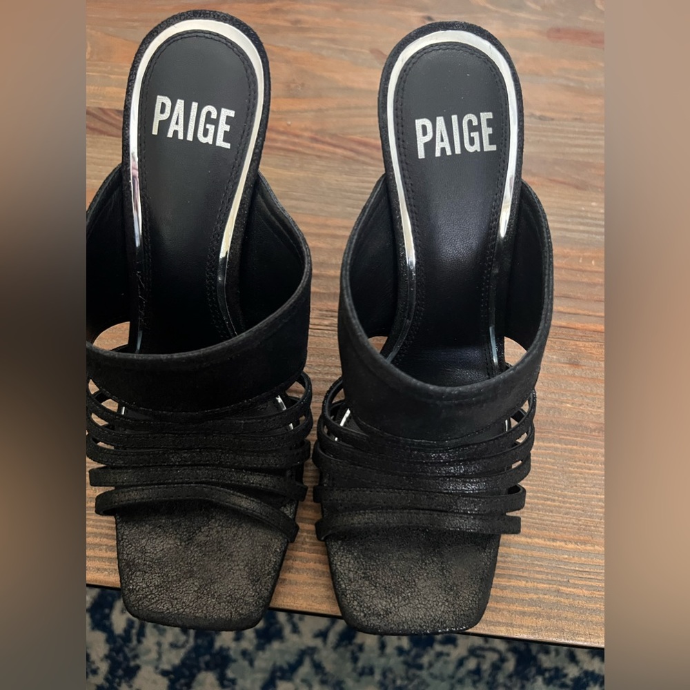 Paige heels size 6. Only wore them to try on in my house. Brand new!
